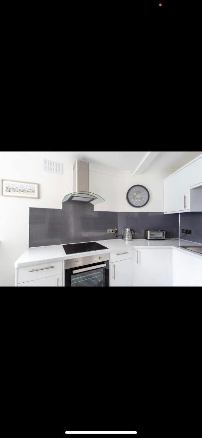 Driftwood Luxury Apartment Lyme Regis Exterior foto